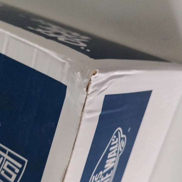 Vans Off The Wall Ice Cube Mold - Picture 3 of 9